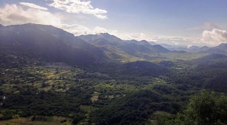 Vikendica,Bungalovi Lipska Pecina Τσέτινιε Εξωτερικό φωτογραφία