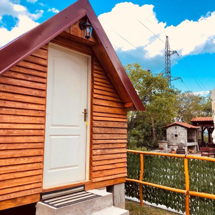 Vikendica,Bungalovi Lipska Pecina Τσέτινιε Εξωτερικό φωτογραφία