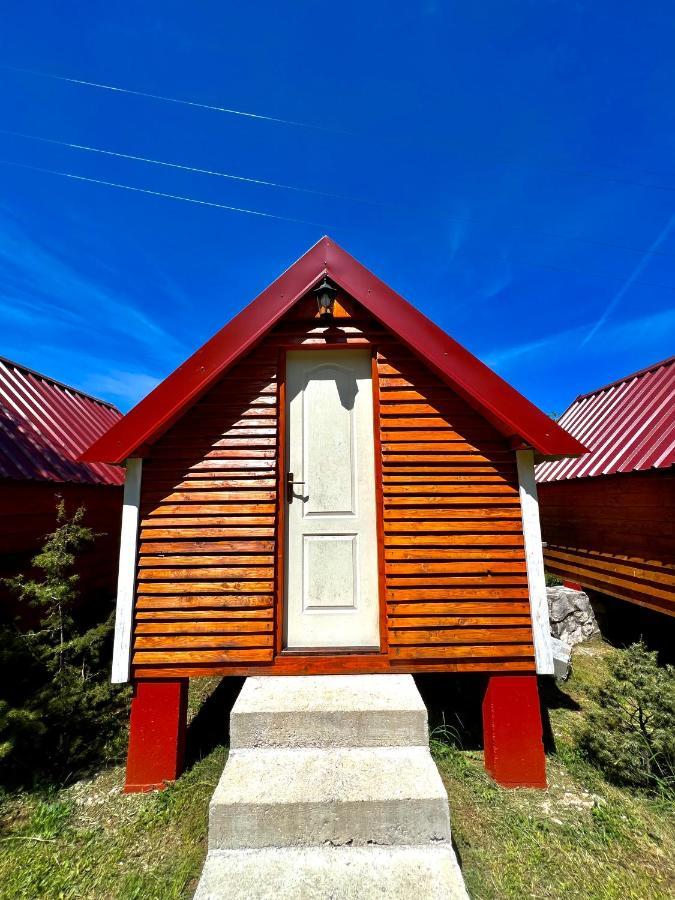 Vikendica,Bungalovi Lipska Pecina Τσέτινιε Εξωτερικό φωτογραφία
